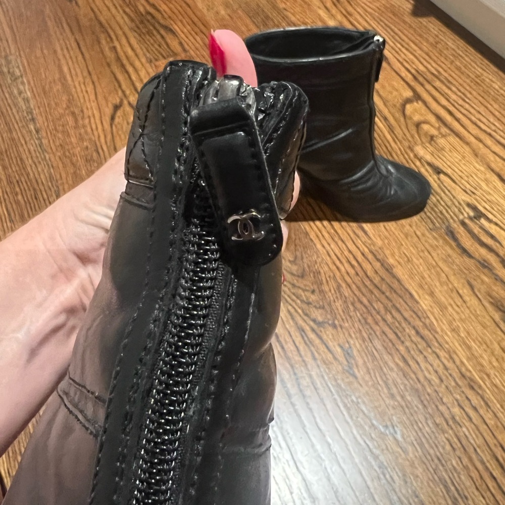 Chanel boots - Picture 3 of 8
